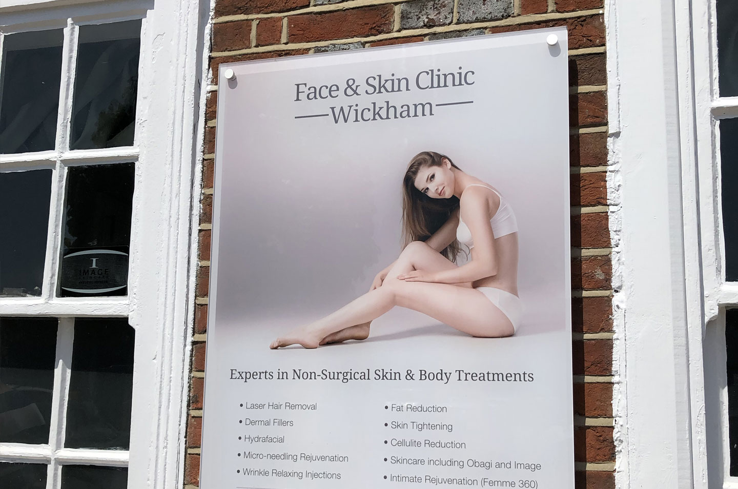 Face and Skin Clinic Signage